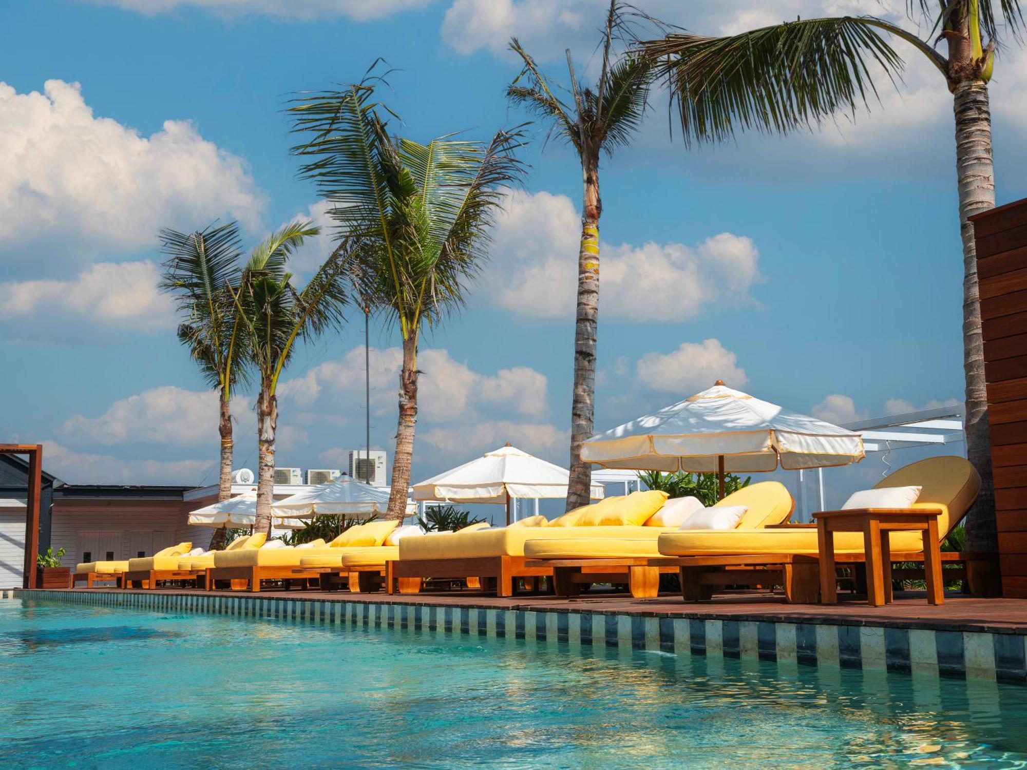 Secana Beachtown Resort & Residences Canggu  Exterior photo